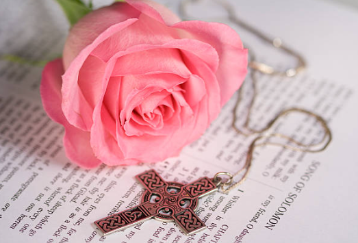 The Psychology of Daily Affirmations and Bible Verses